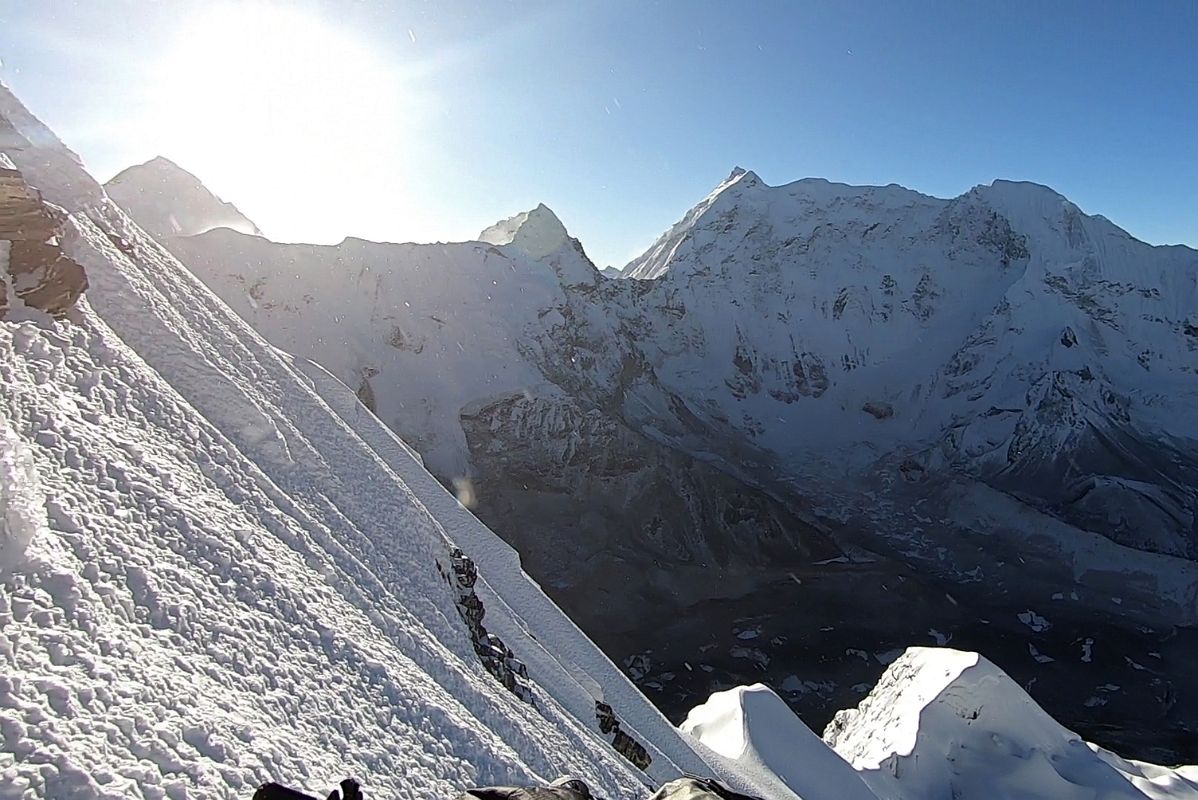 Climb Fixed Ropes To Island Peak Summit